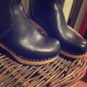 Swedish Hasbeens  ZIP it Emy Black